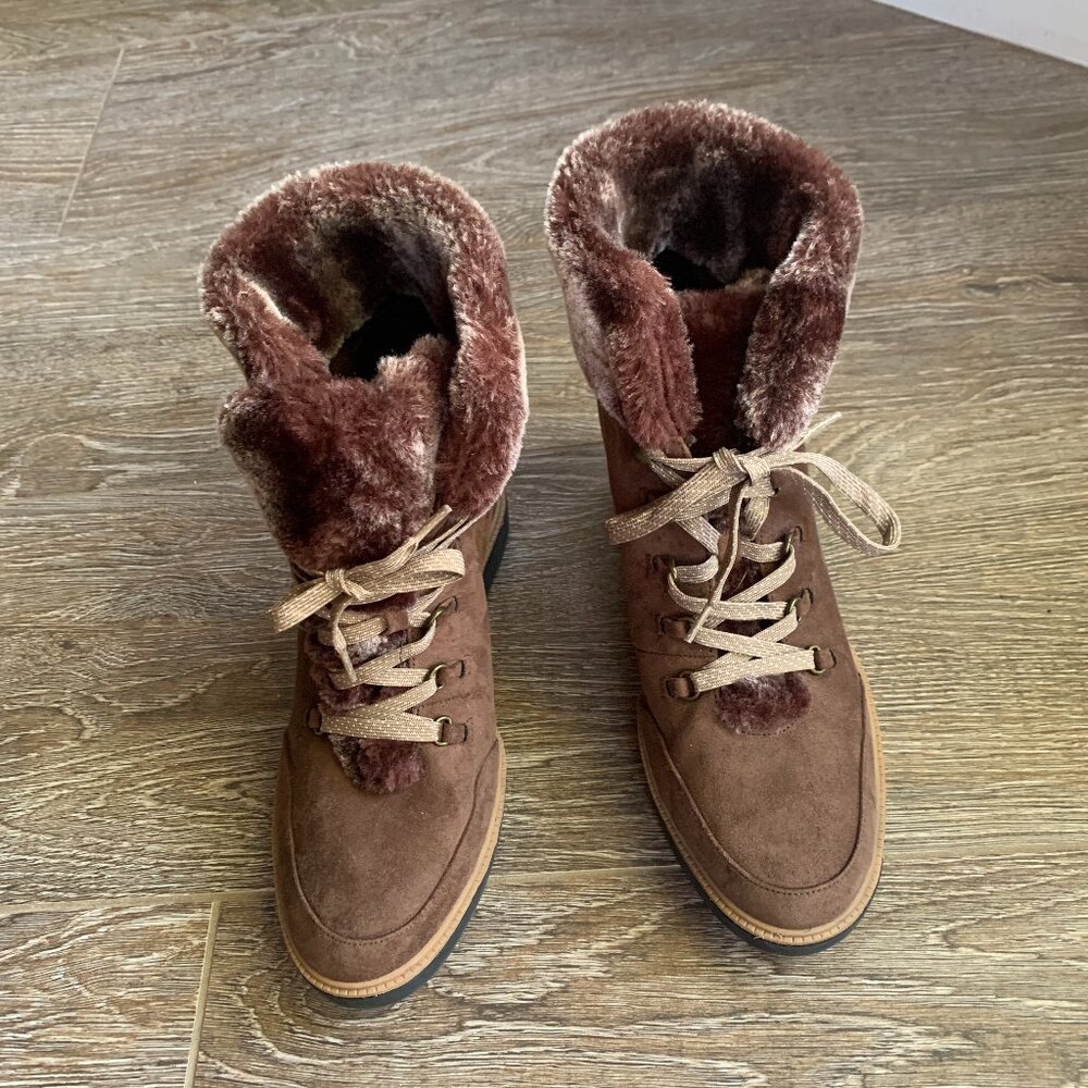 NWOT Dr. Scholls J Furry Wedge Bootie - 9.5 - Picture 2 of 8